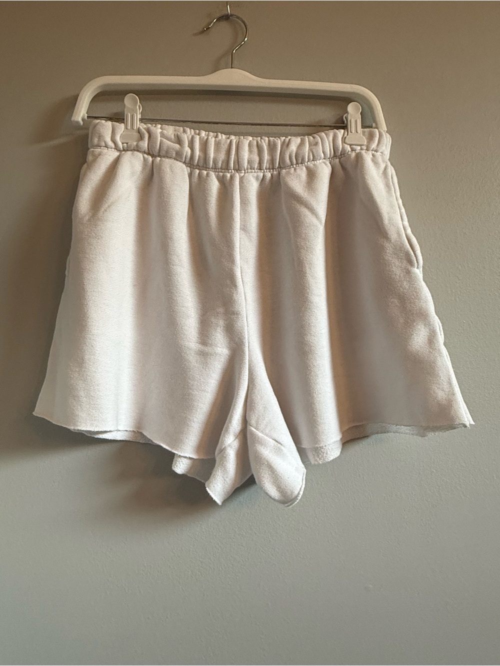 Aerie sweatshorts, EUC, white, medium